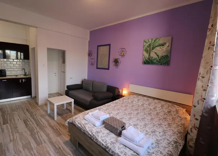 Charming Cozy - Old Town - Free Minibar 아파트