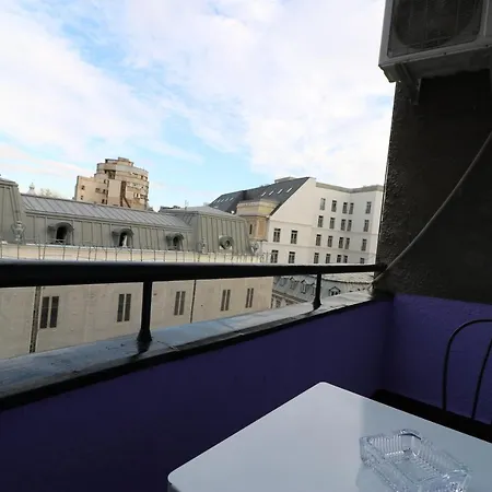 Charming Cozy Studio - Old Town - Free Minibar