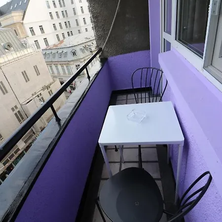 Charming Cozy Studio - Old Town - Free Minibar Apartament *